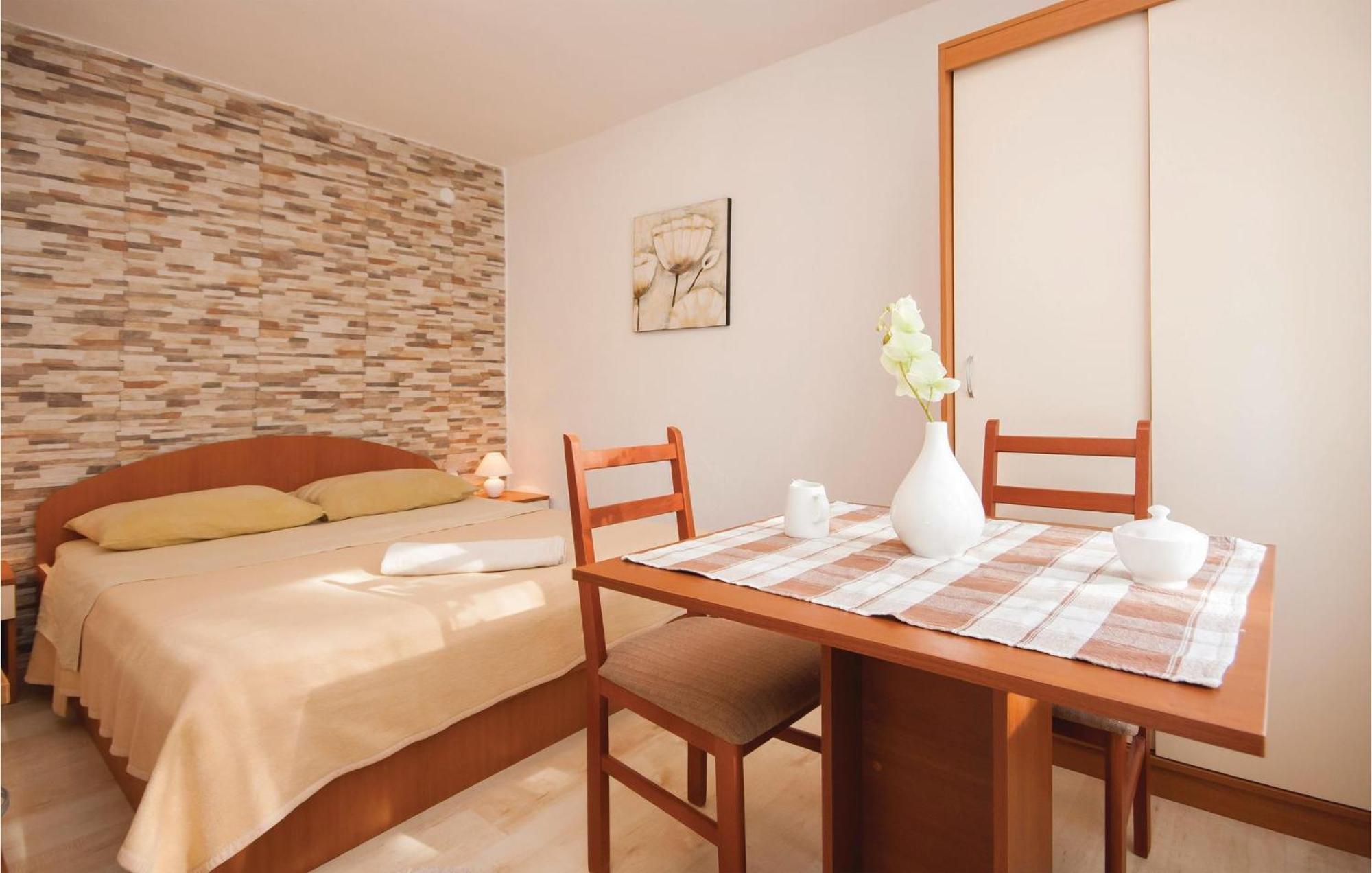 Nice Apartment In Raslina With House Sea View Exteriér fotografie